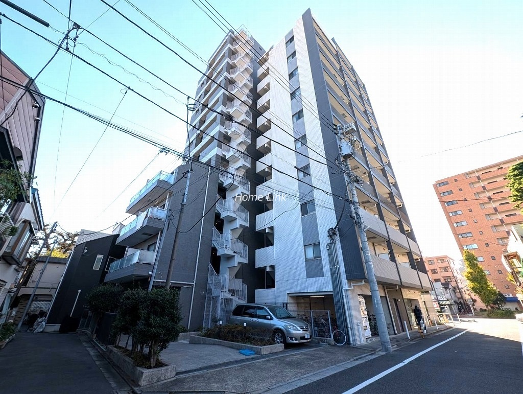 メセーヌ　北西側からの外観